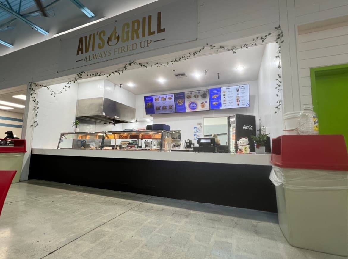 Avi’s Grill